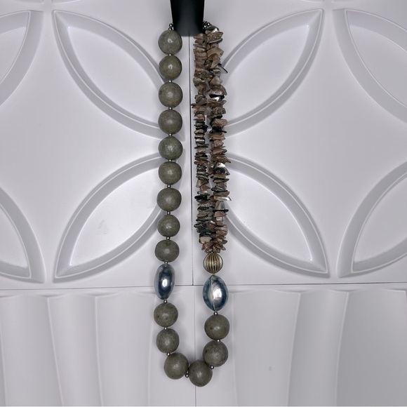 Shell Stone Bead Necklace - Picture 1 of 5